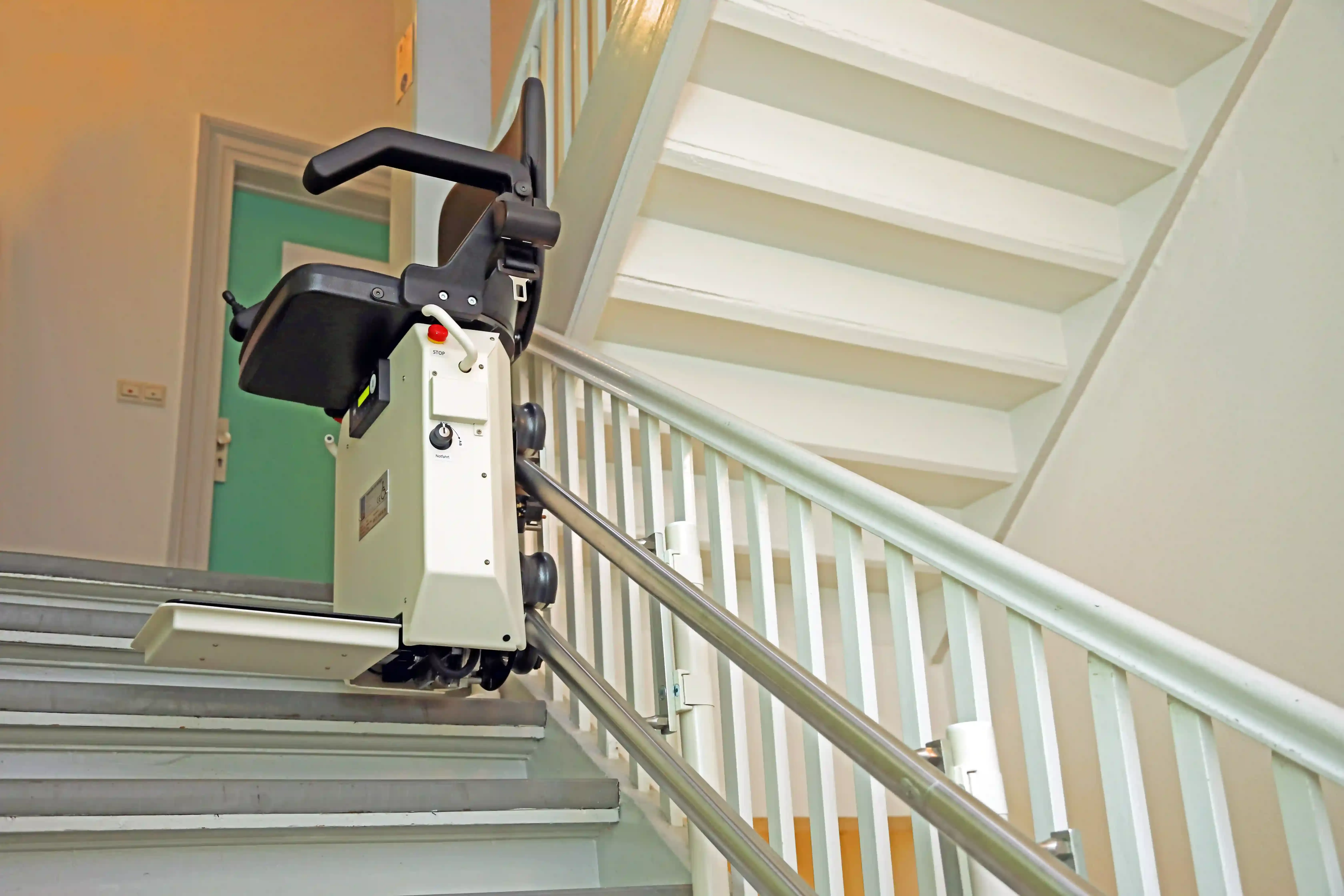 Image installateur monte escalier 4 monte escalier 50